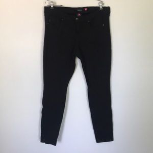 Torrid black jegging/legging